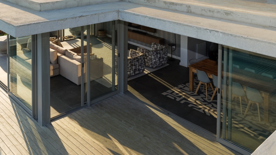5 Bedroom Property for Sale in Suiderstrand Western Cape